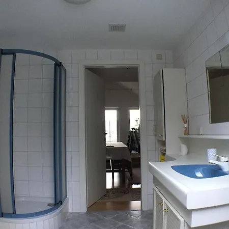 Homestay Gelbe Haus
